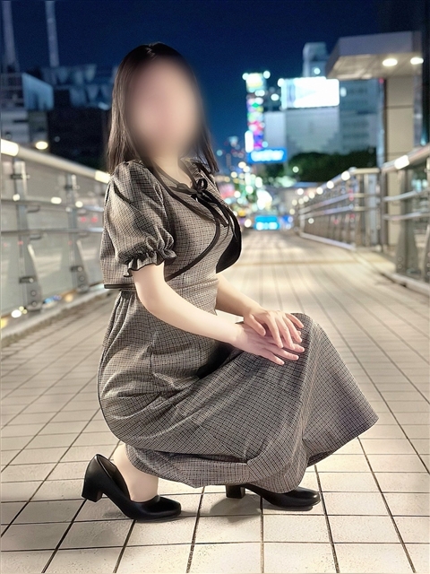 小川 まみ  (美魔女ミセスの誘惑)