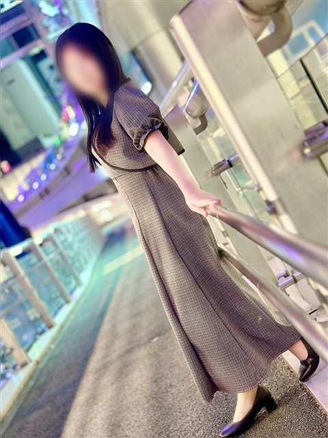 小川 まみ  (美魔女ミセスの誘惑)