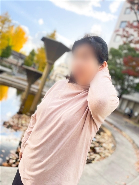新井  (その唇衝撃の吸引力)