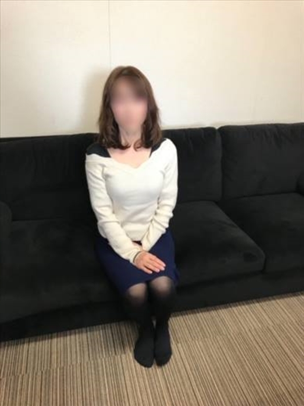 あやめ  (未経験感汁熟女)
