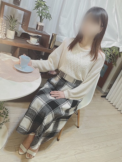 みな  (現役OL感じやすい女子)
