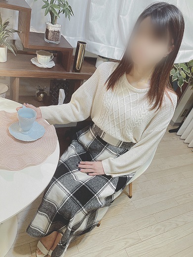みな  (現役OL感じやすい女子)
