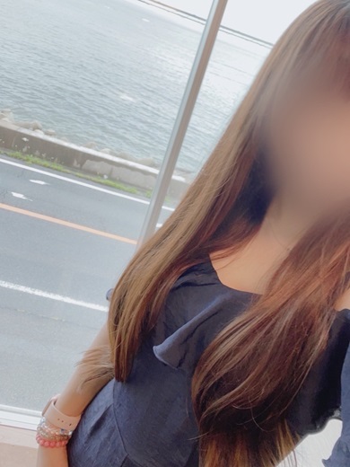 琴美  (美形Fカップ奉仕若妻)