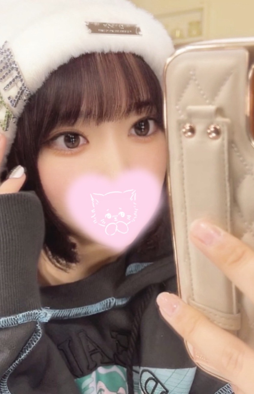 るみな  (天然Ⅰカップ美少女)
