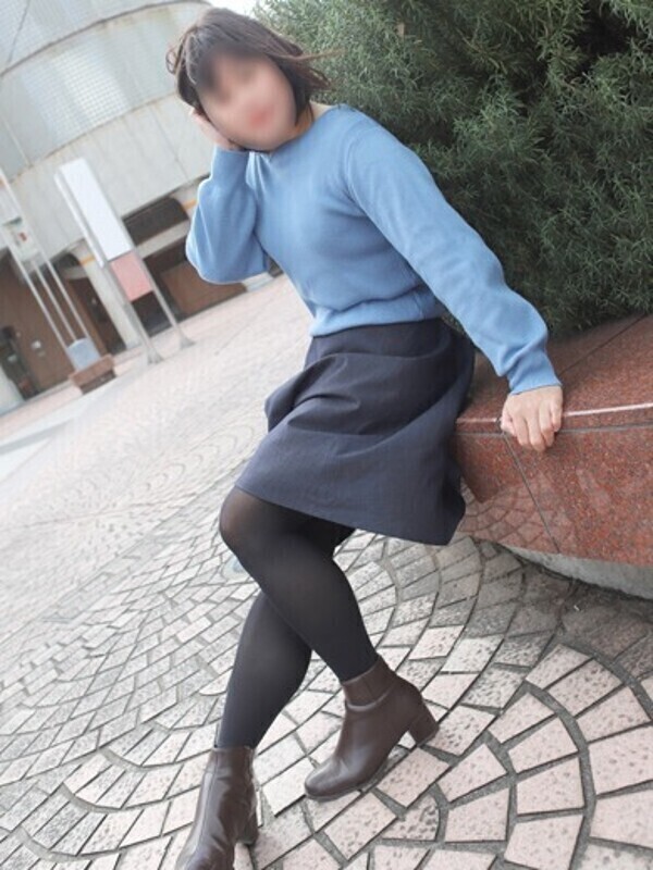 えり  (即普通の淫乱奥さん)