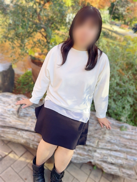 本山  (いやらしい系若妻)