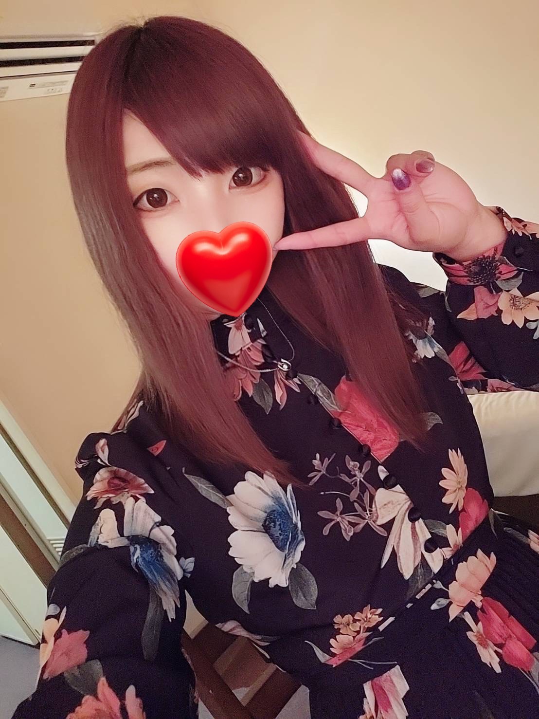 さとみ  (E乳スレンダー美女)