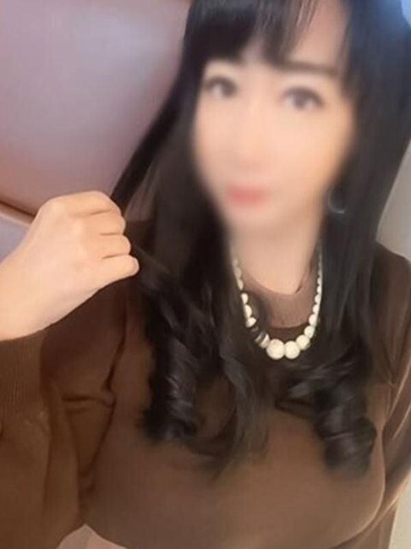 しま  (超美形ママ)