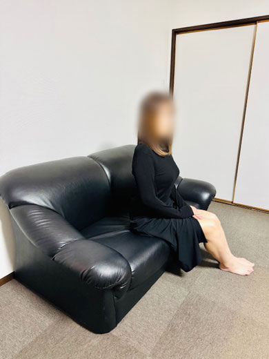 佳子  (スタイル抜群奥様！)