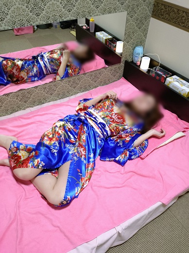 りの  (新人綺麗系M女)