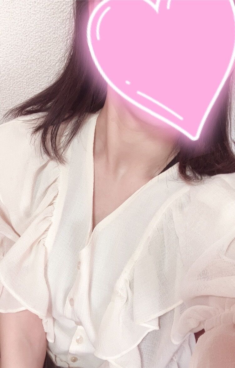 かほ  (スレンダー素人美女)