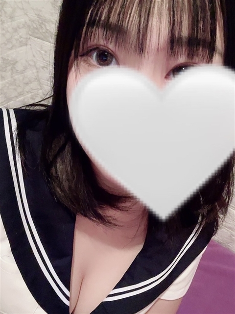つき  (可愛い系素人)