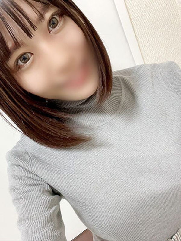 ゆいな  (美人で細くてGカップ)