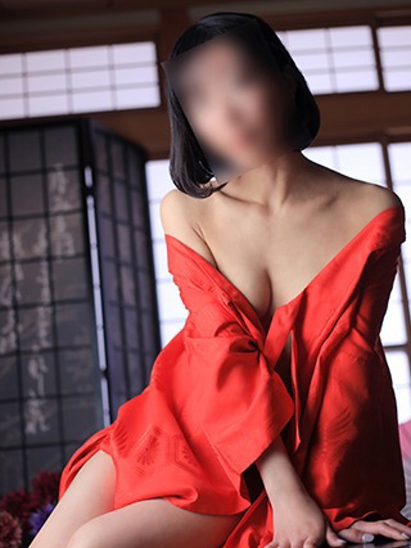 こと・おっとりHな美人妻