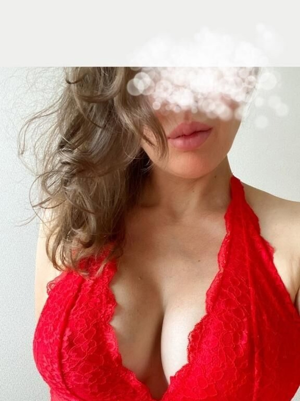 ナタリー  (ロシア人巨乳ママ)