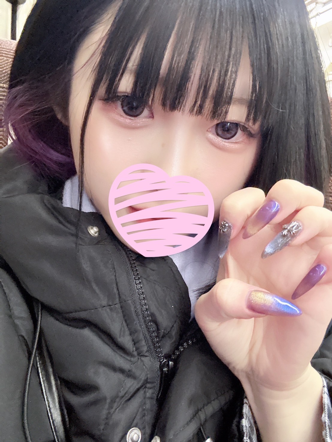 ゆみり  (１８歳ロリ美少女)