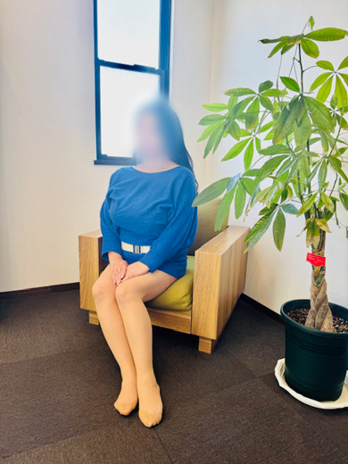 真乃  (おっとりHｶｯﾌﾟ巨乳！)