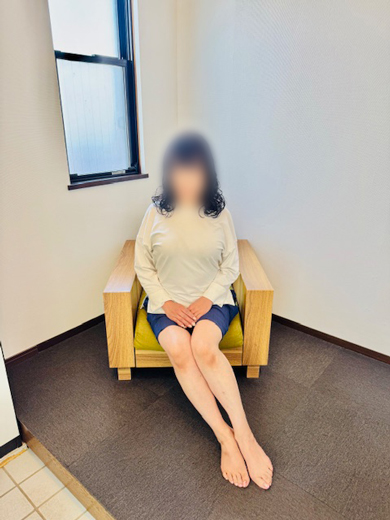 絹  (清楚系熟女！)