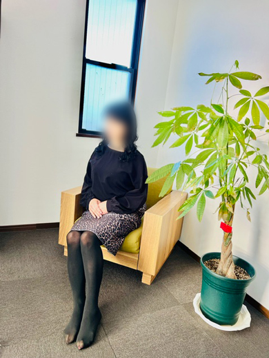 絹  (清楚系熟女！)