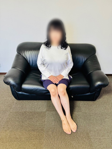 絹  (清楚系熟女！)