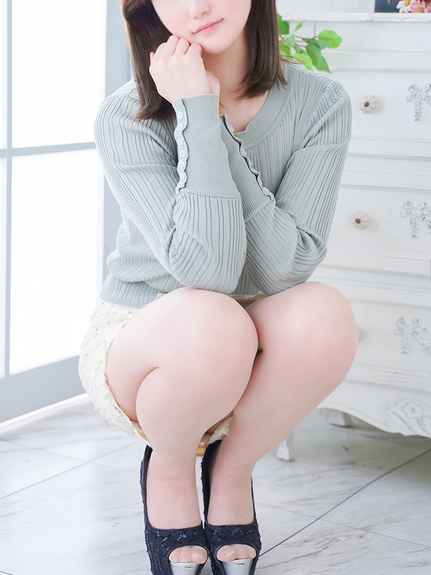 大地 りお  (宮殿を担う美人妻)