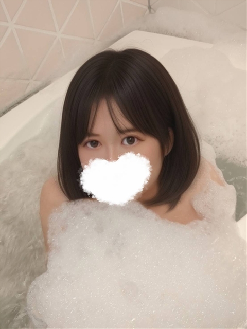 ひらく  (黒髪純朴素人OL体験)