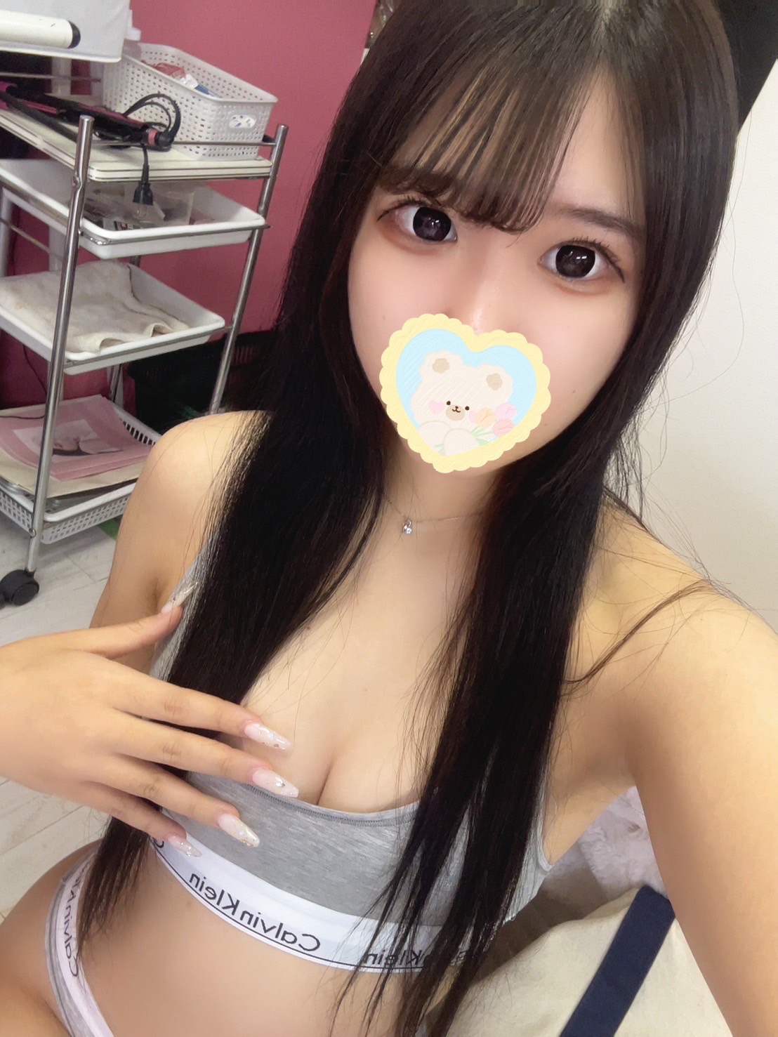 しな  (エッチ度１００００％)