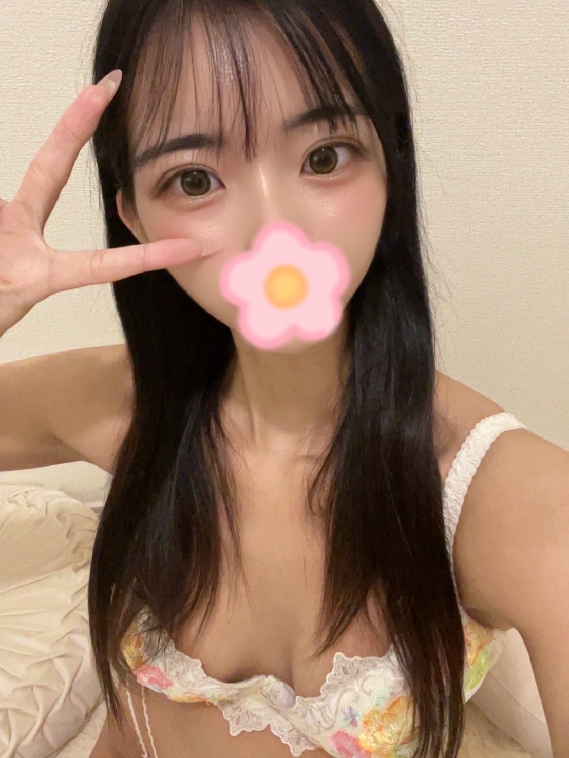 みこと  (F乳★神レベル美女)