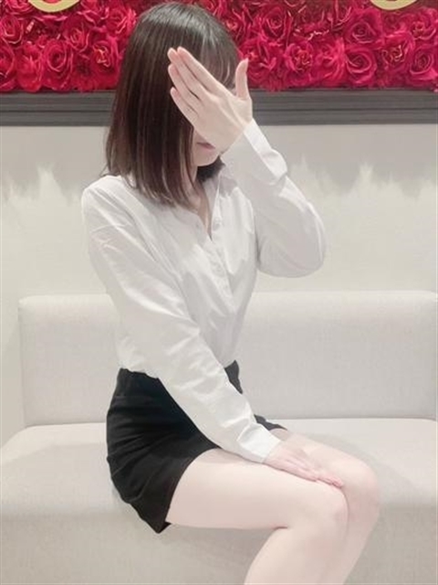 あやな