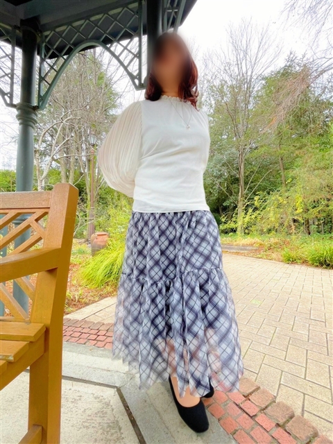 榊原  (挟まって恥じらって)
