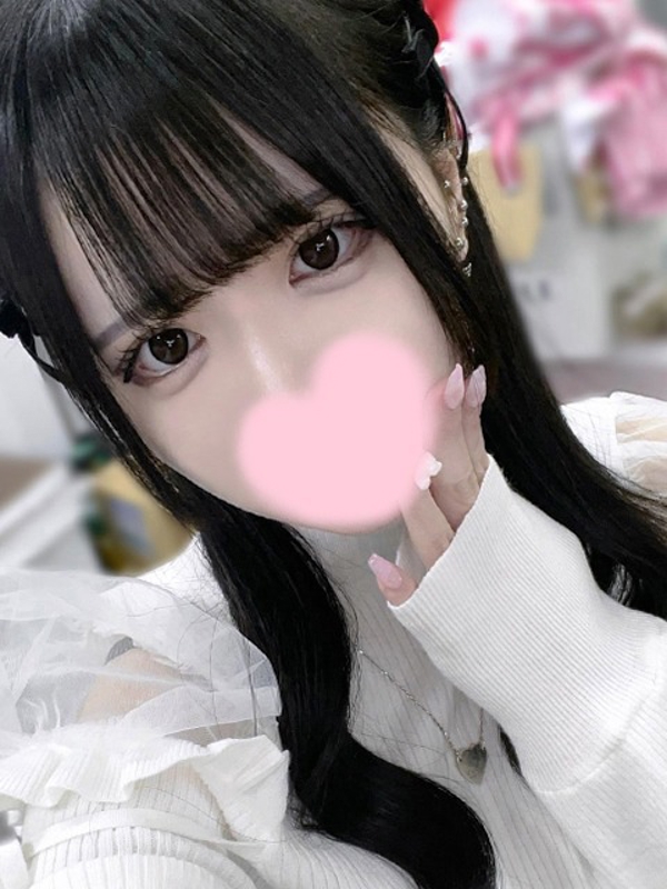 うゆ  (黒髪ロリ顔ヤリマン)
