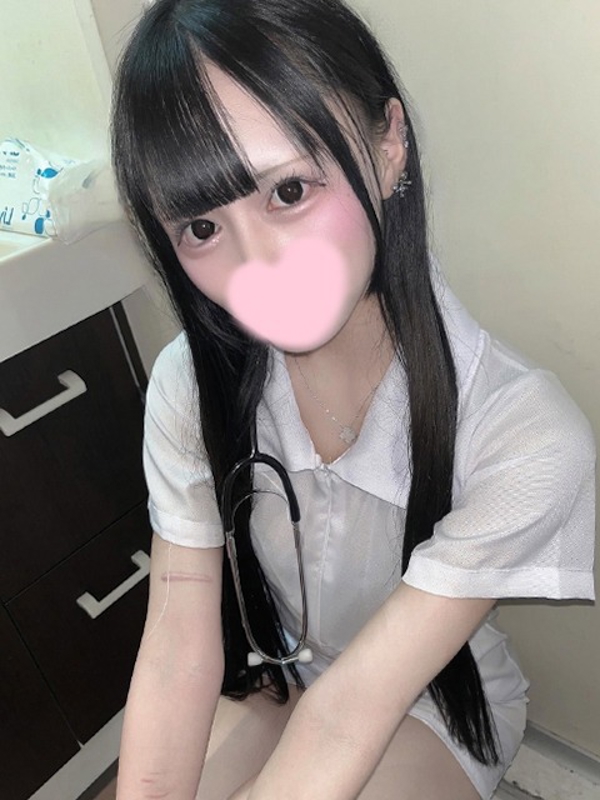 ふりる  (完全生中派超絶美少女)