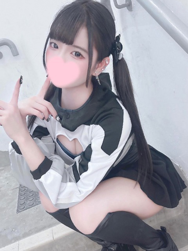 みほな  (美少女は騎乗位大好き)