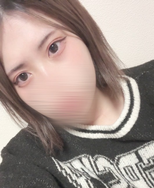 もも  (俺の妹的無邪気さ)