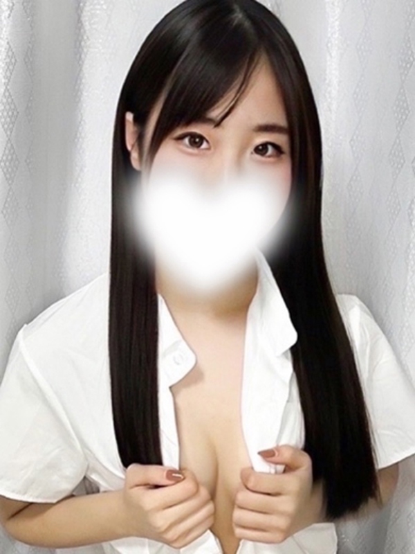 ひかる  (おっとり美乳ガール)