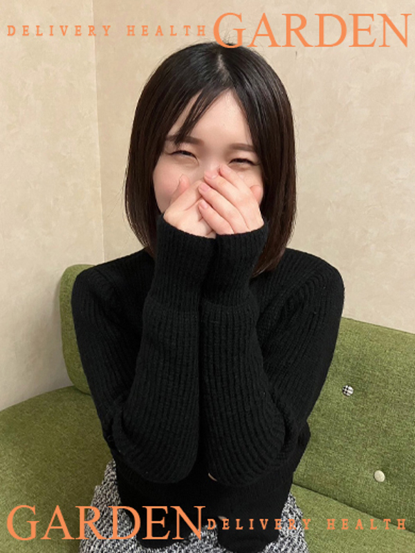 ゆりな  (透き通る色白素肌♡)