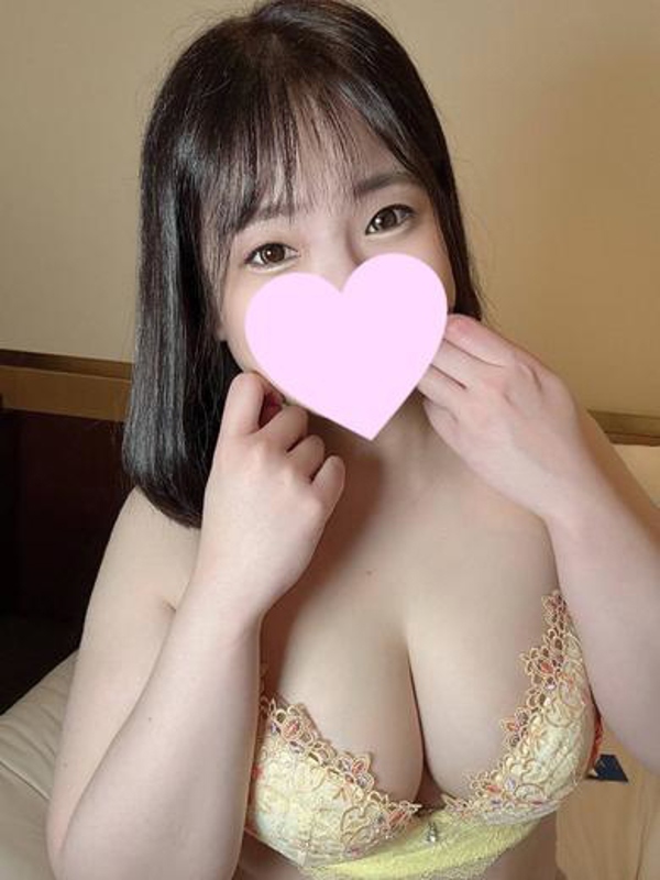 ゆみか  (チュー大好きなの...♡)