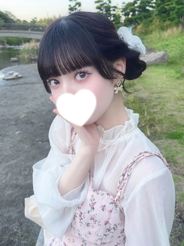 りりか  (黒髪美少女は隠れドM)