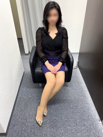 みおん  (美しき小柄の可愛奥様)
