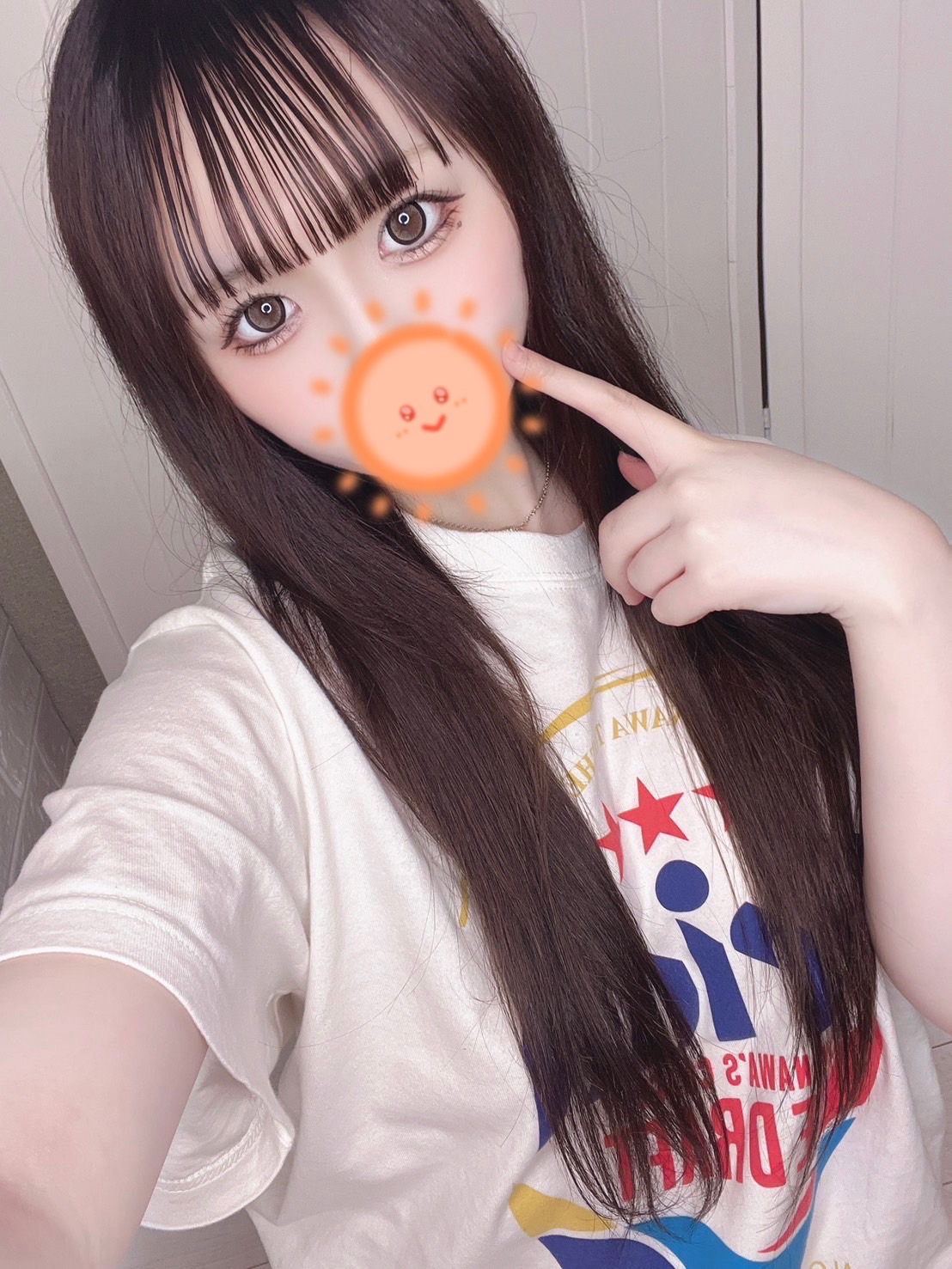 みく  (F乳アイドル美少女)
