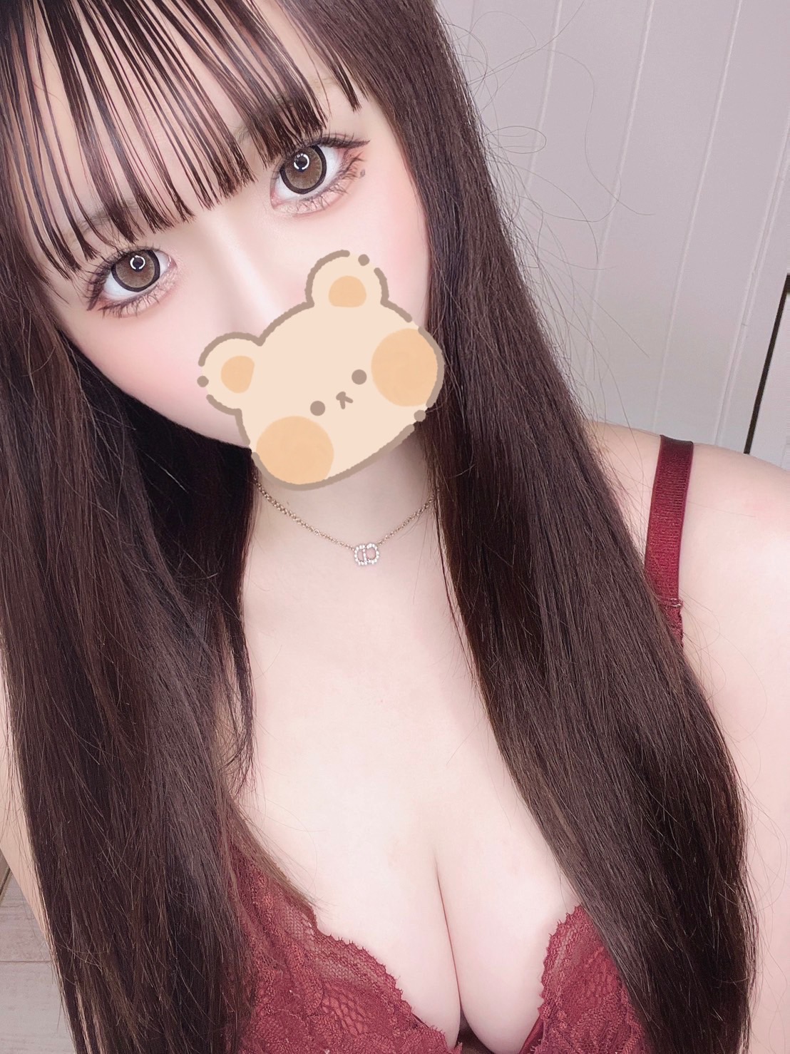 みく  (F乳アイドル美少女)