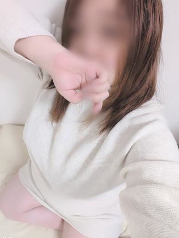 かな  (爆乳Kカップ☆未経験)