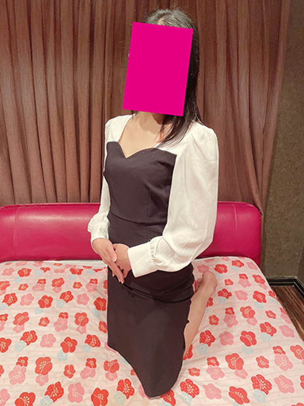 まれ  (風俗未経験の美女)