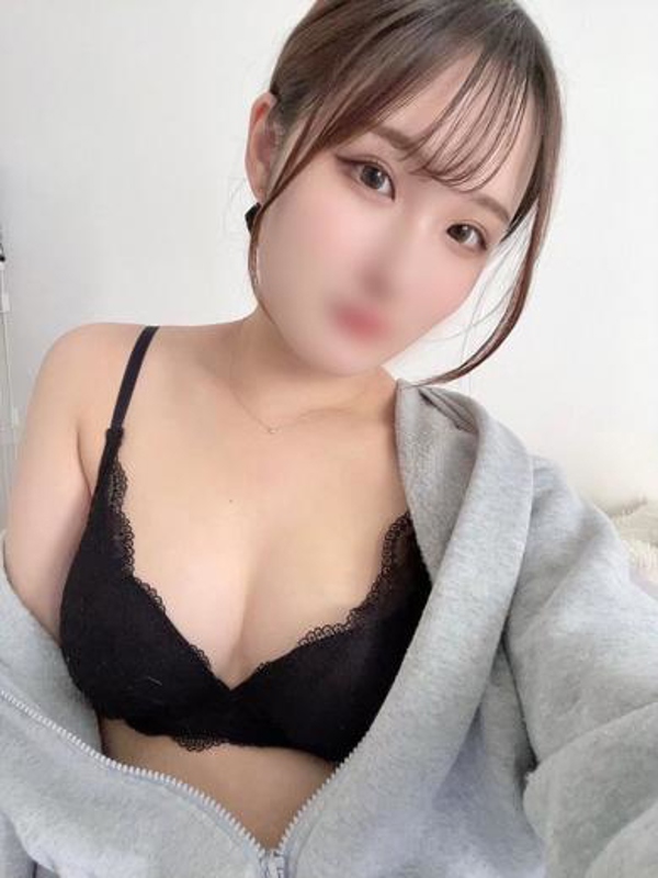 ゆず  (癒し系潮吹き美女)