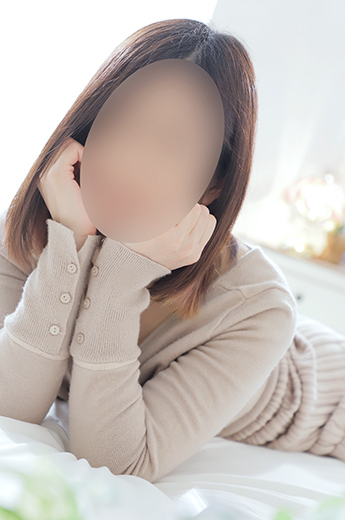 はづき  (綺麗な新人女性)