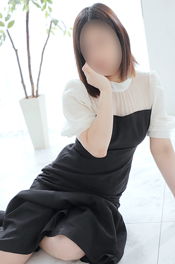 はづき  (綺麗な新人女性)