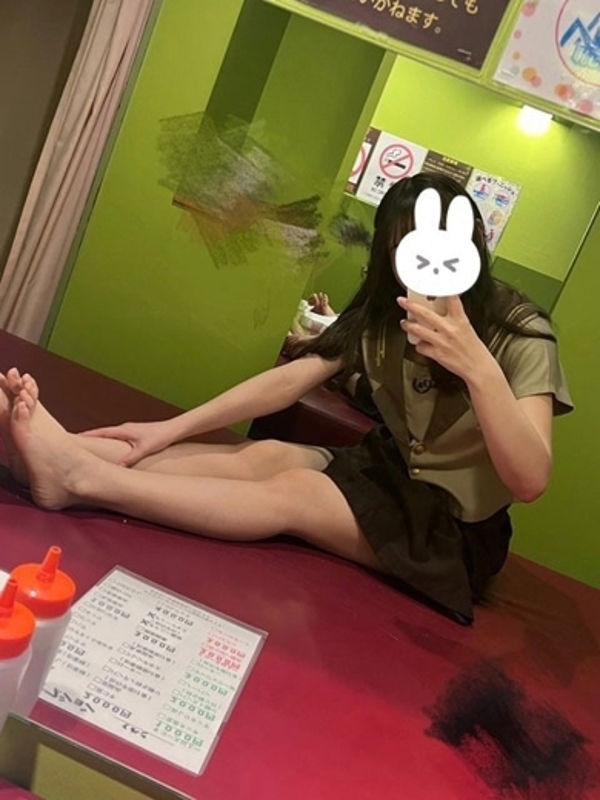 てれさ