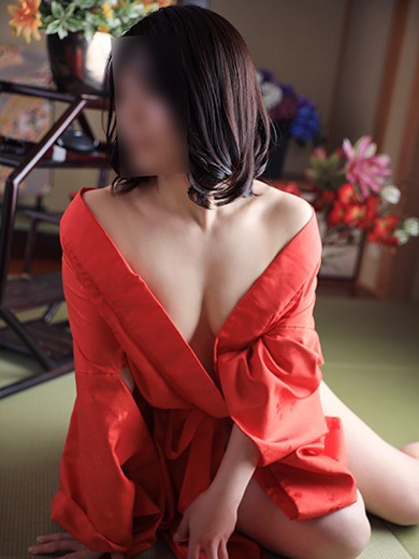 たかこ  (おっとり系 美肌美人)