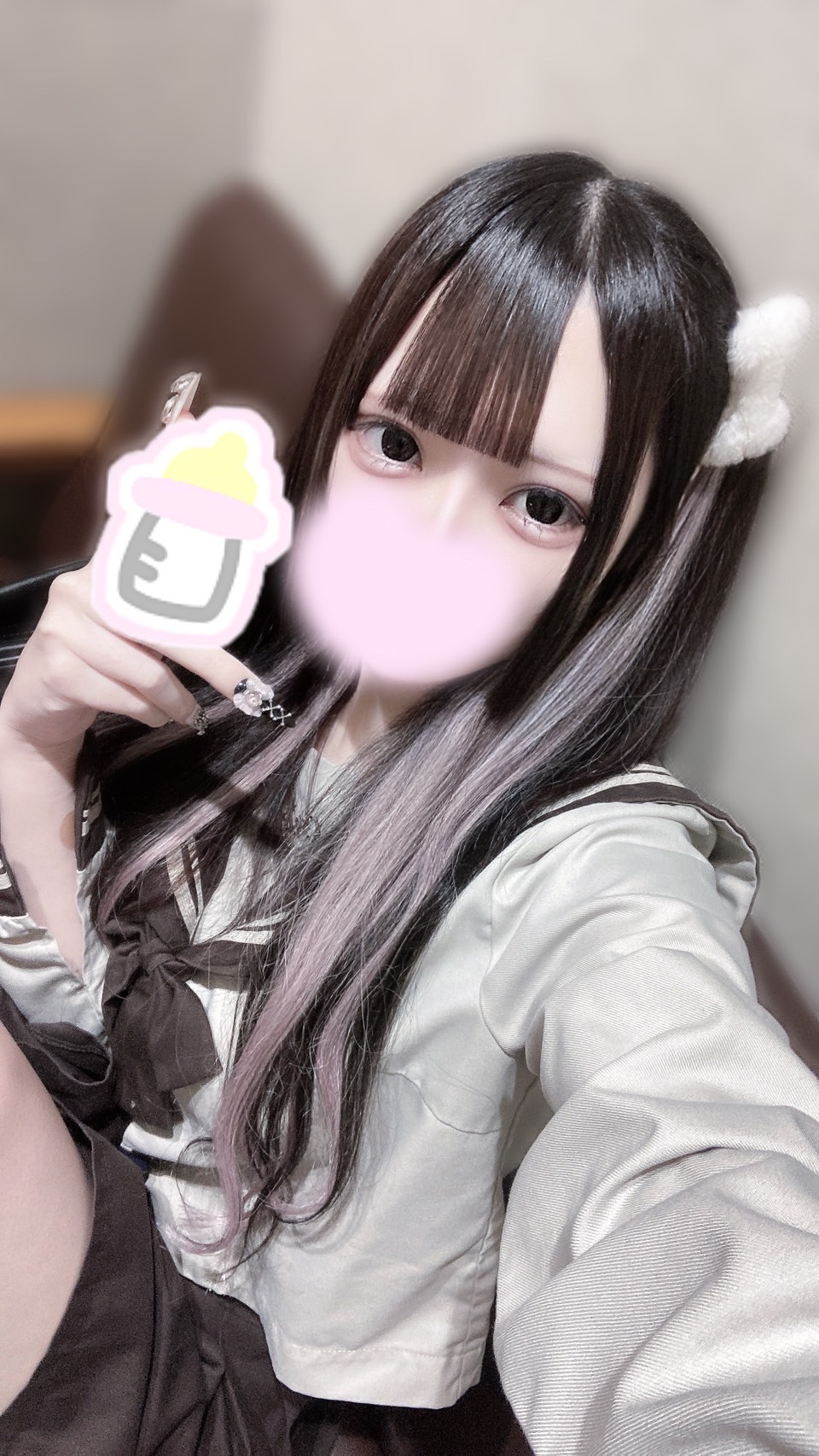 ねのの  (極上ロリ１８さい)