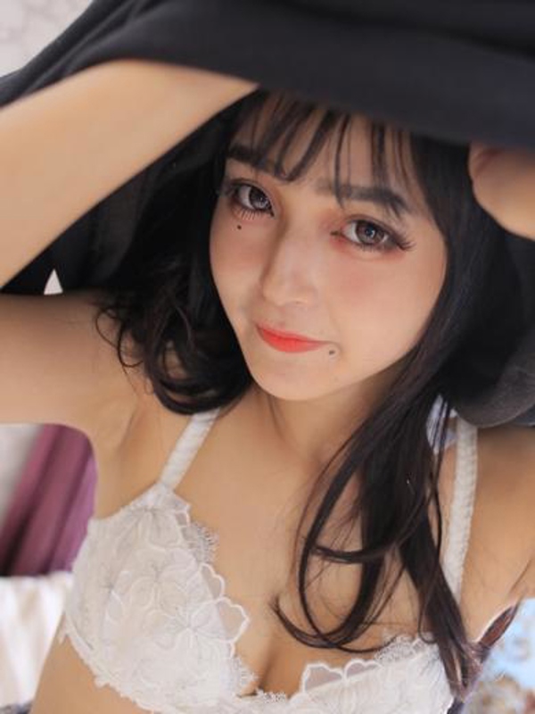 ゆずは ドMご奉仕プレイ！！